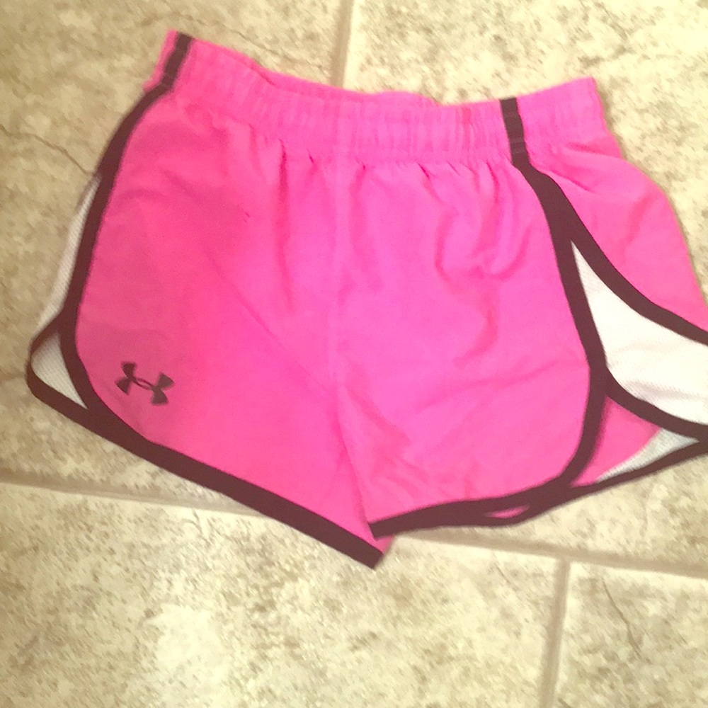 Youth medium underarmour pink shorts